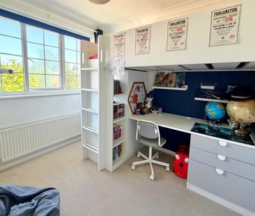 Kashmir Close, Addlestone, Surrey, KT15 - Photo 5