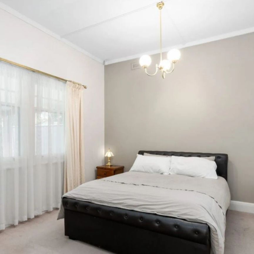 11 Heathpool Road, Heathpool. - Photo 1