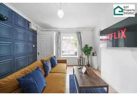 2 Bed Terraced House, Northborough Road, SW16 - Photo 5