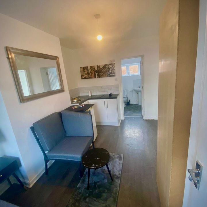 Studio Flat, Stoney Stanton Road, CV6 - Photo 1