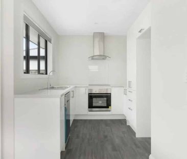 Two bedroom townhouse - Photo 4