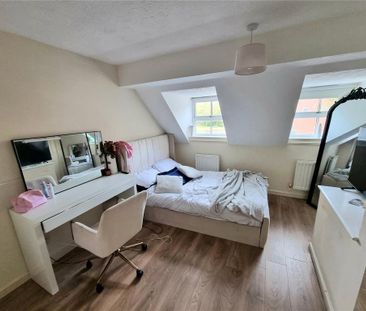 4 bedroom detached house to rent - Photo 1