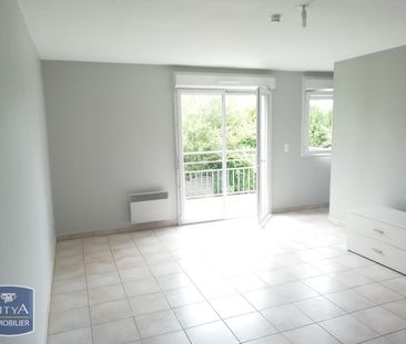 Location Appartement 2 pièces 48m² HENIN BEAUMONT 62110 - Photo 2