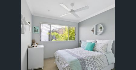 Enormous two bed unit in resort style complex - Photo 2