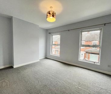 8 Dunraven Avenue, Belfast, BT5 5JR - Photo 4