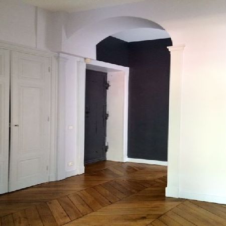 APPARTEMENT T2 RUE DE L'ANNOCIADE , Lyon - Photo 4