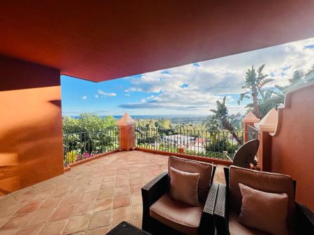 Middle Floor Apartment in Monte Halcones - Photo 3