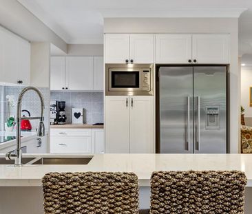 Summer-Ready Family Entertainer in the Heart of Robina! - Photo 1