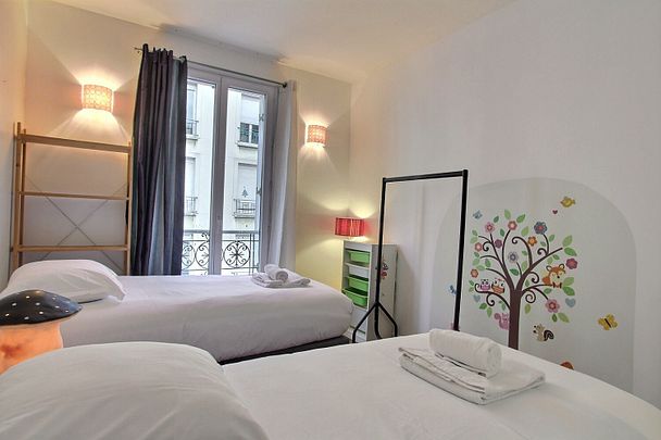 Location appartement 4 pièces à Paris, Rue de l'Amiral Roussin - Photo 1