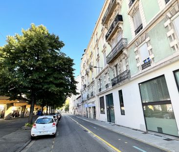 Location Appartement 1 pièce 29m² GRENOBLE 38000 - Photo 3
