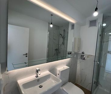 Helle City-Wohnung mit Penthouse-Charakter | Balkon | Aufzug - Photo 5