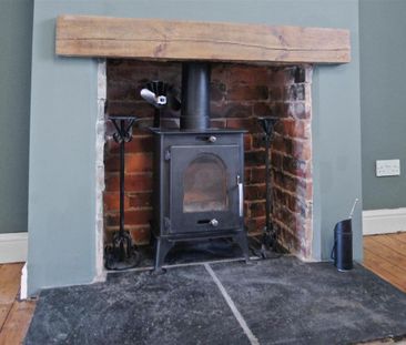 3 bedroom semi-detached house to rent - Photo 1