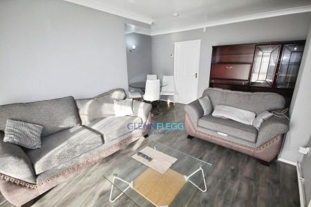 3 bedroom terraced house to rent - Photo 2