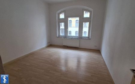 helle 2,5 Zimmer Wohnung mit Einbauküche und Balkon - hier wartet ihr neues Zuhause auf Sie - Photo 2