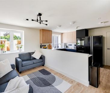 1 bedroom block of apartments to rent - Photo 1