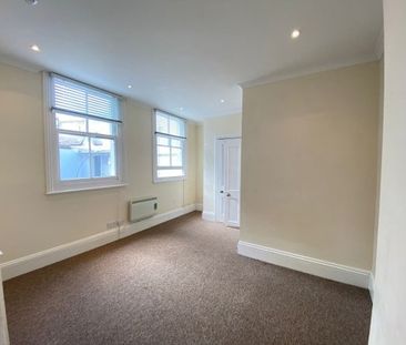 Adelaide Crescent, Hove, BN3 2JH 0 bedroom flat to rent - Photo 5