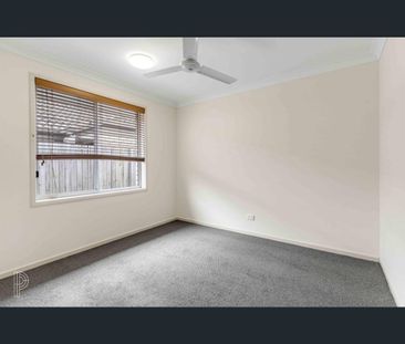 90 Valentine Circuit, Augustine Heights, Qld 4300 - Photo 4