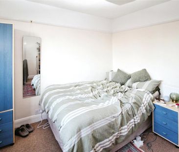 4 bedroom semi-detached house to rent - Photo 2