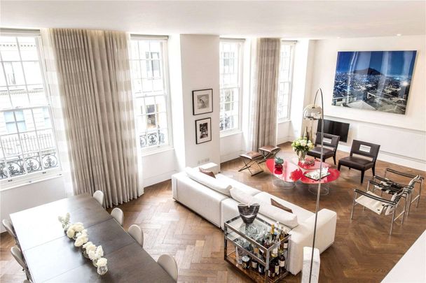 An outstanding 2 bedroom apartment with exceptional entertaining space and high quality interior. - Photo 1