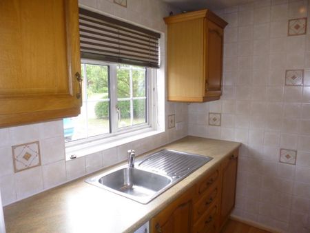 2 bedroom semi-detached house to rent - Photo 2