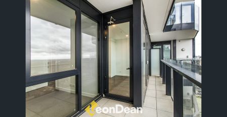 Furnished New 1 Bedroom Apartment in Central Box Hill - Photo 2