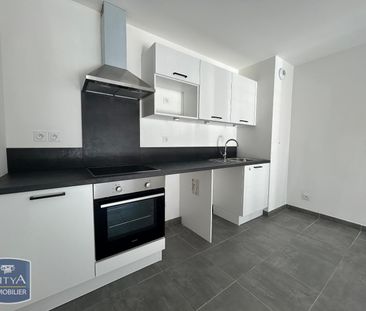 Location Appartement 3 pièces 62m² CARPENTRAS 84200 - Photo 2