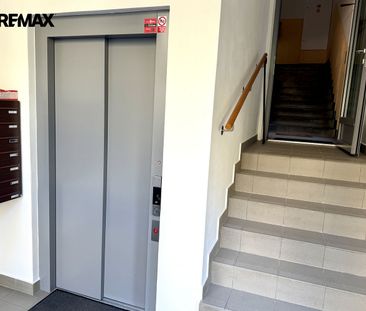 Pronájem bytu 1+1 36 m² - Photo 1
