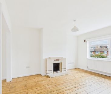 The Gardens, Feltham,TW14 - Photo 2