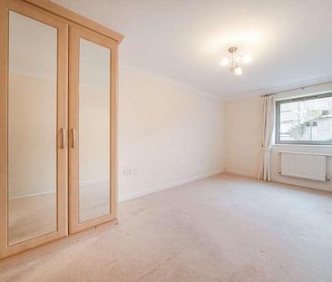 Hersham Road, Walton On Thames, Surrey, KT12 - Photo 4