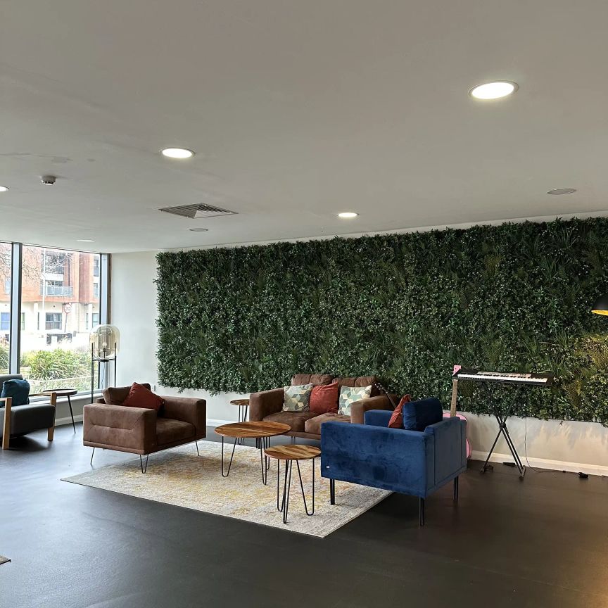 Deluxe Ensuite - Photo 1