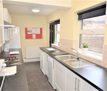 14, Hoole Road, Broomhill, Sheffield, S10 5BH - Photo 2