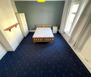 5 bedroom house of multiple occupation to rent - Photo 1