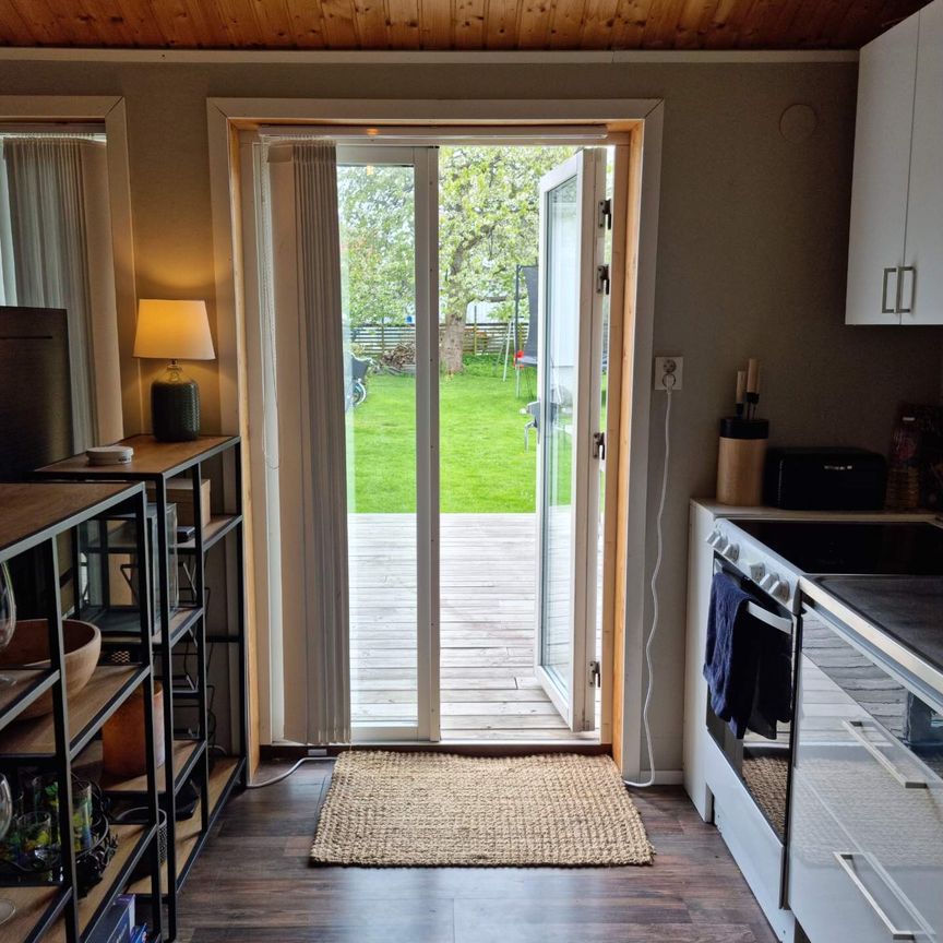 Hackspettsvägen, Kullavik - Foto 1