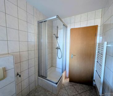 Gemütliche Erdgeschosswohnung mit Einbauküche - Photo 5