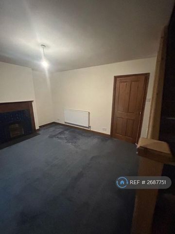 2 bedroom terraced house to rent - Photo 2