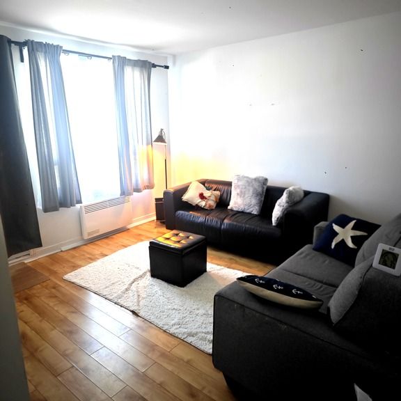4.5 Limoilou Meublé +électro (Septembre) - Photo 1