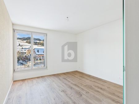 CENTRAL WITH UNIQUE MOUNTAIN VIEW - Photo 2