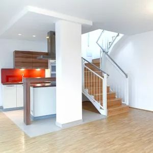 Traumhafte DG-Wohnung in 1210 Wien: 3 Zimmer, 3 Terrassen, modern und zentral! - Photo 1