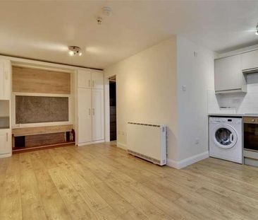 Honeywood Close, Portsmouth, PO3 - Photo 3