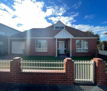 1/10 Banksia Grove, Tullamarine VIC 3043 - Photo 6