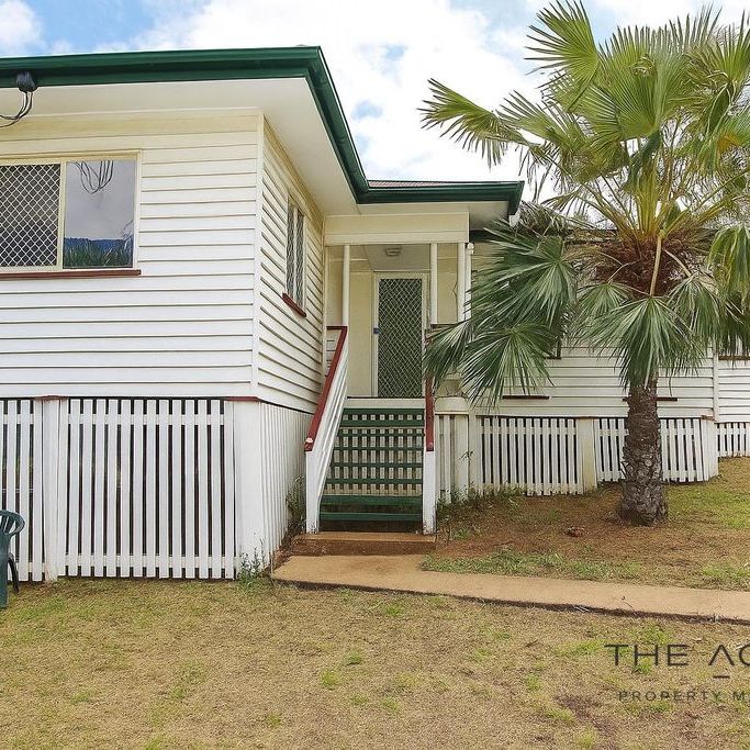 Comfort, Convenience & Charm – Fully Air-Conditioned Home Near Hospital & Airport - Photo 2