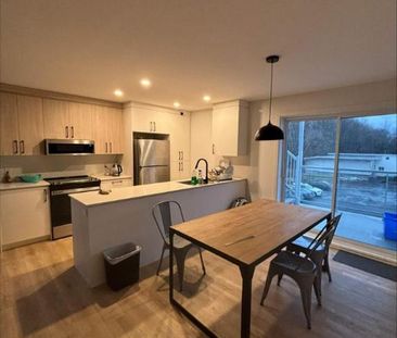 Chambre meublée à louer – Tout inclus - Photo 3