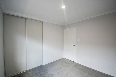 Brand New Four Bedroom Dual Living Property! - Photo 2