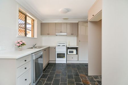 Home For Rent - Photo 4