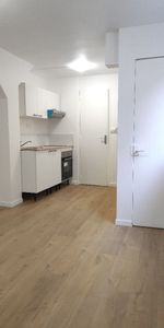 Location Appartement 1 pièce 27m² BARENTIN 76360 - Photo 3
