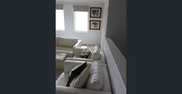 Fremantle near river and George Street Precinct Located 4 Bedroom 2 story modern House $1,100 pw - Photo 1