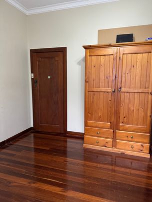 Edwardstown - Photo 1