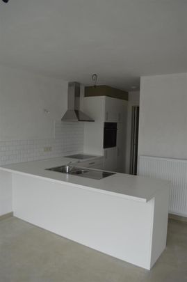 BURST - Recent, lichtrijk appartement met groot terras. - Photo 1