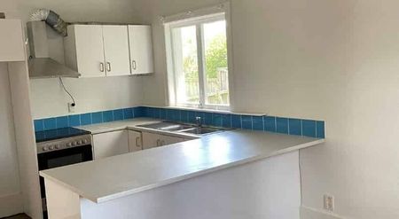 Great Family Home - Photo 5