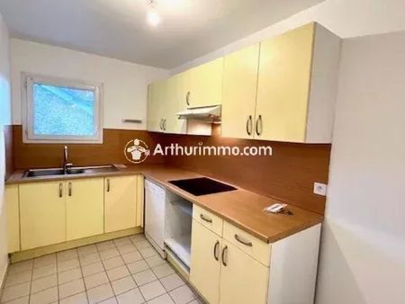 Location Appartement 3 pièces 65 m2 à Corbeil-Essonnes - Photo 2